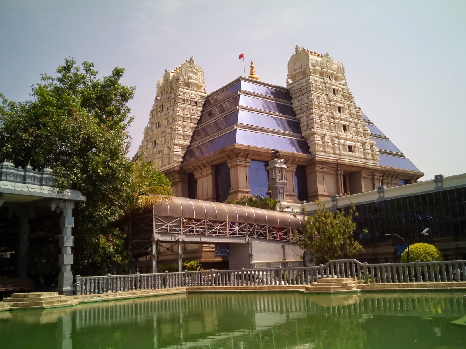 Full day Private tour around Amazing temples of Bengaluru.