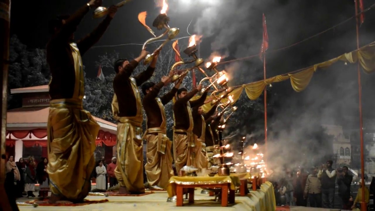 Varanasi: Full-Day Tour of Varanasi, Temples and Aarti