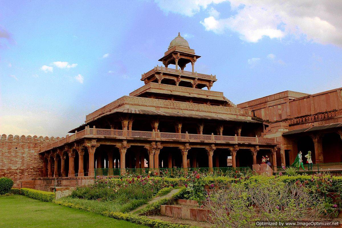 Private Excursion tour to Fatehpur Sikri from Agra with visit to Mehtab Bagh.