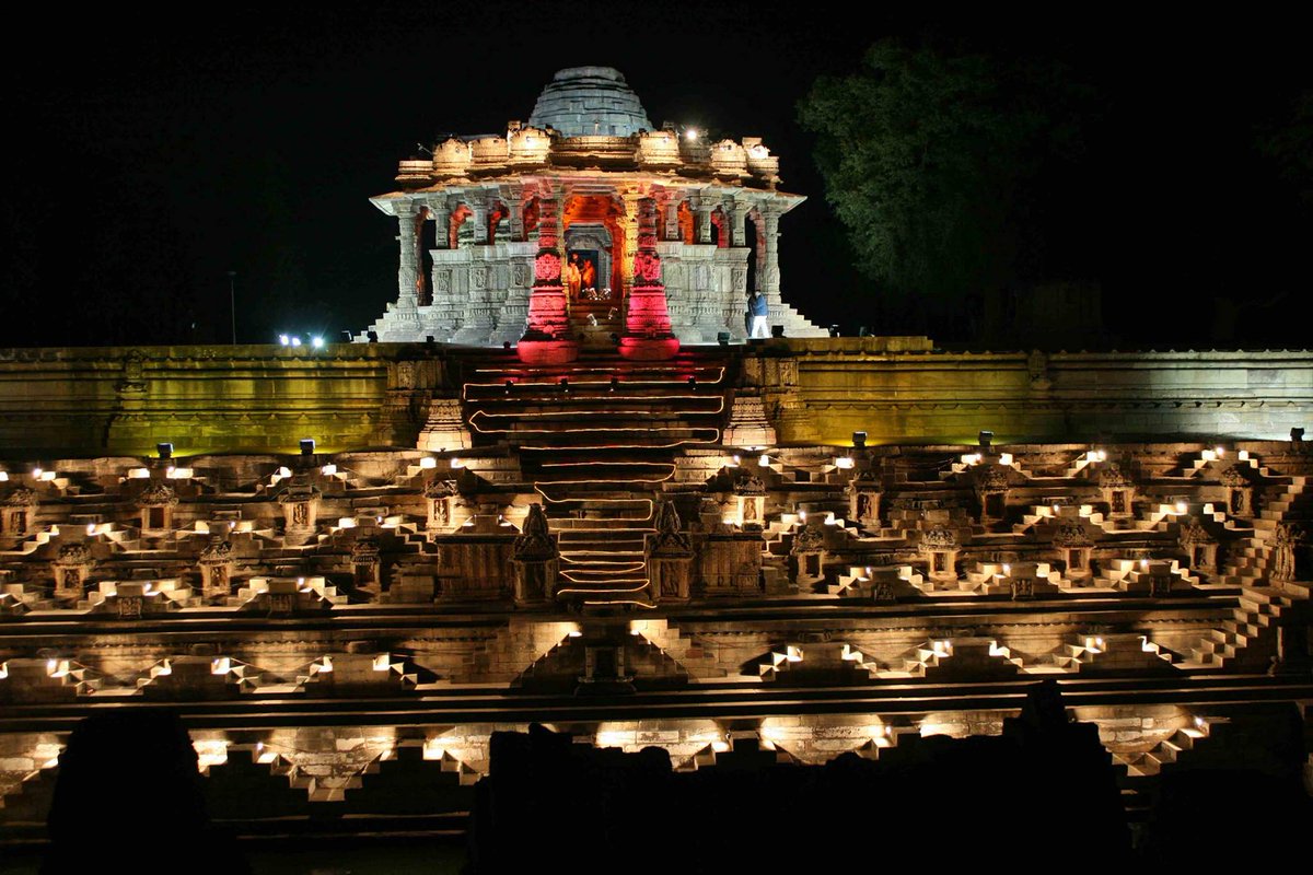 Private Excursion to Modhera Sun Temple & Rani ki Vav from Ahmedabad