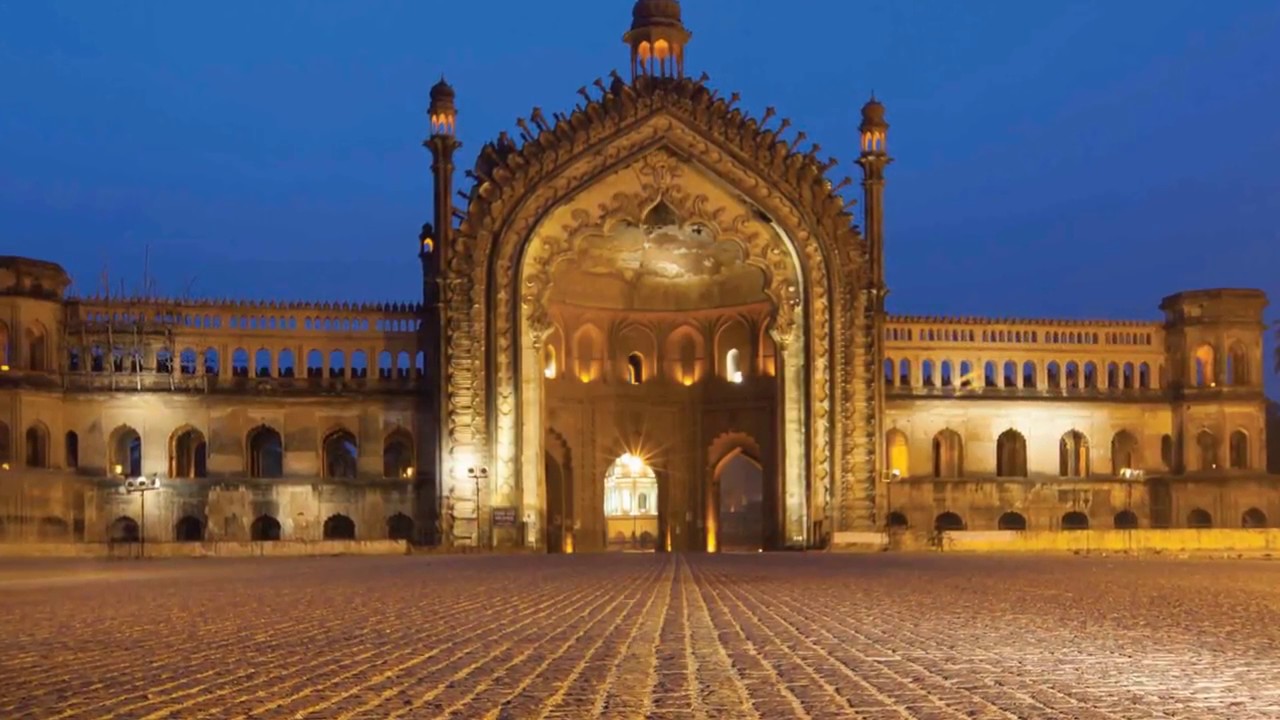 Lucknow - 8 Hours Sightseeing Tour with Chota Imambara