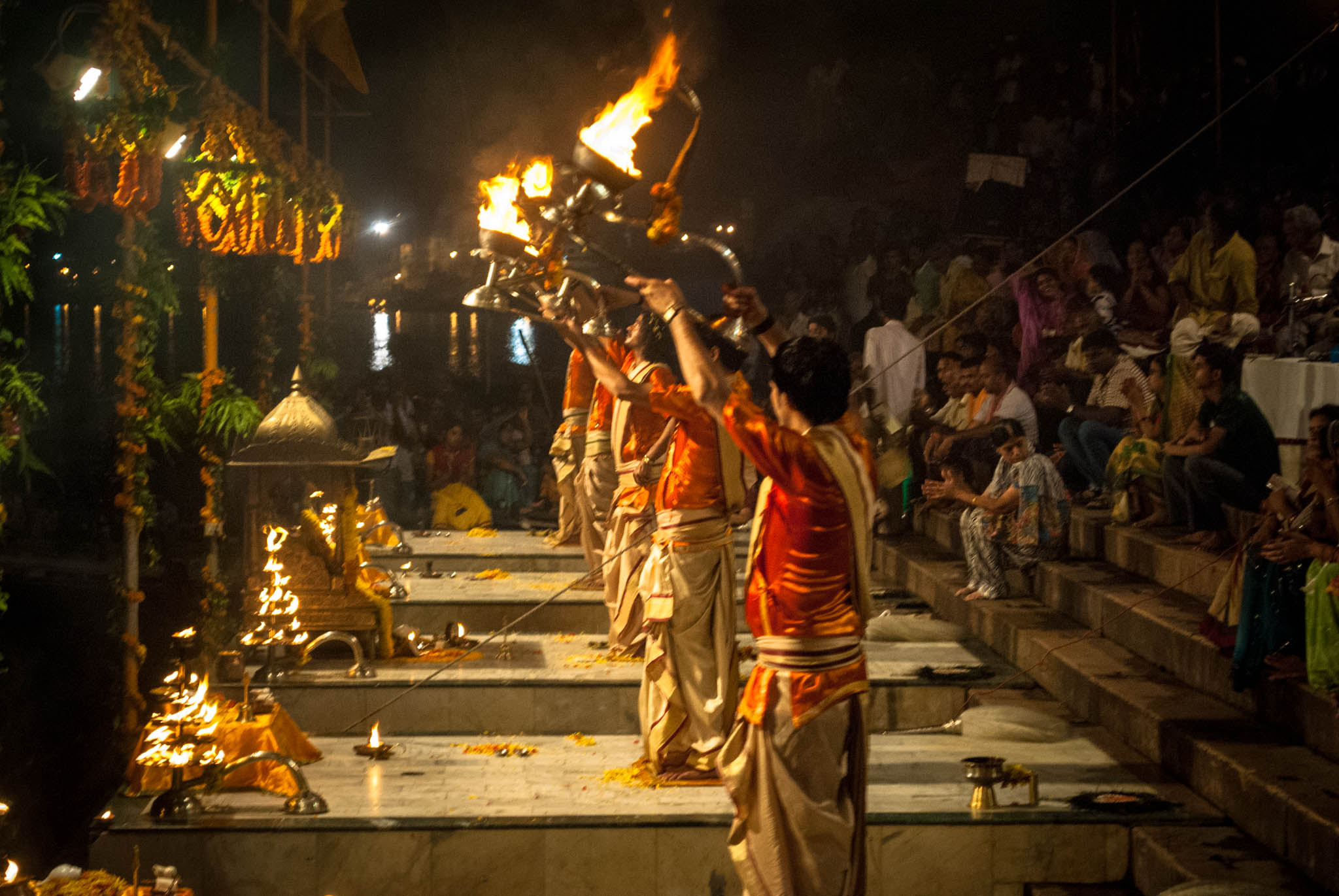 Varanasi - Private Sarnath Excursion with Evening Dashashwamedha Ghat Aarti