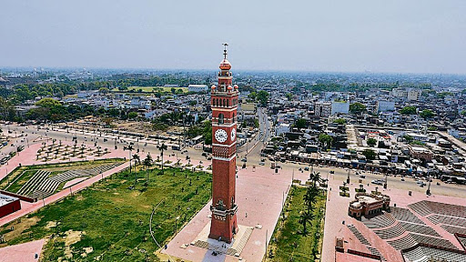 Lucknow - 8 Hours Sightseeing Tour with Chota Imambara