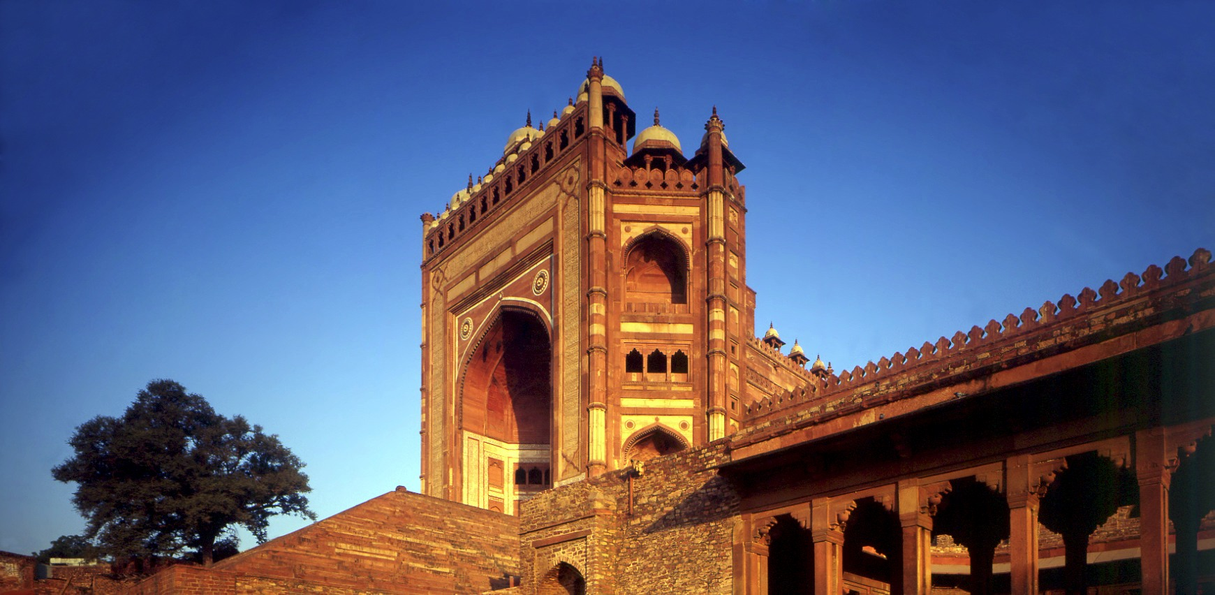 Private Excursion tour to Fatehpur Sikri from Agra with visit to Mehtab Bagh.