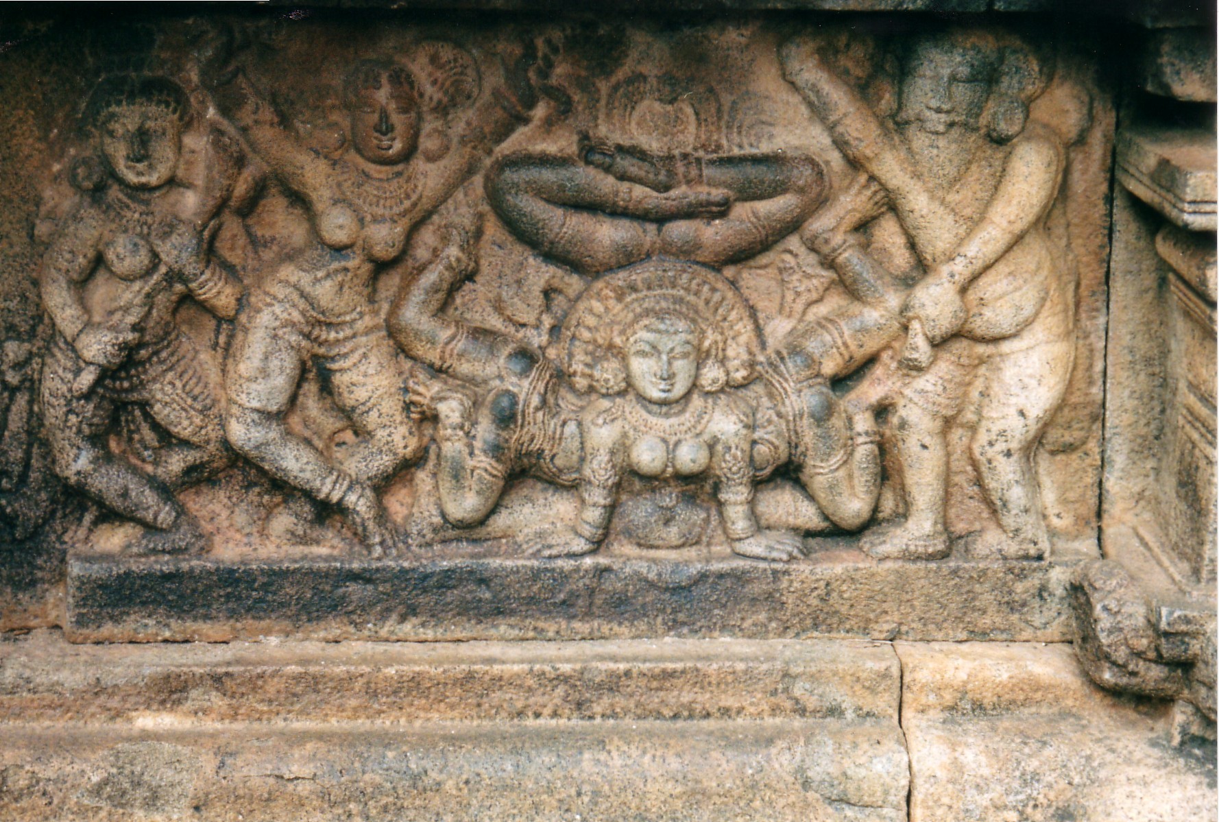 Chennai : 2 - Days religious tour of Chennai with Brihadeswar Temple