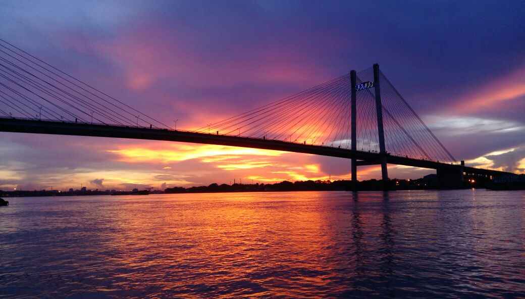 Kolkata - Offbeat Calcutta tour with Boat ride