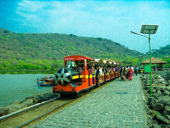 All Inclusive Mumbai Elephanta Caves Private Tour