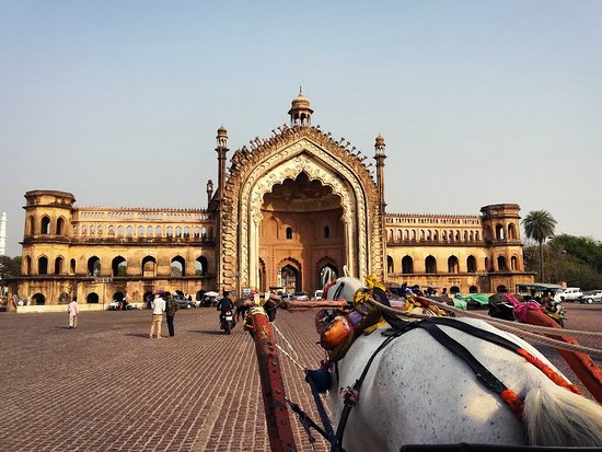 Lucknow -  Teele Wali Mosque Tour of Lucknow