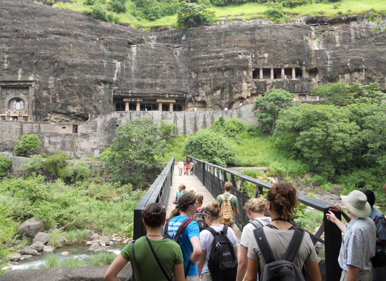 All Inclusive Mumbai Elephanta Caves Private Tour