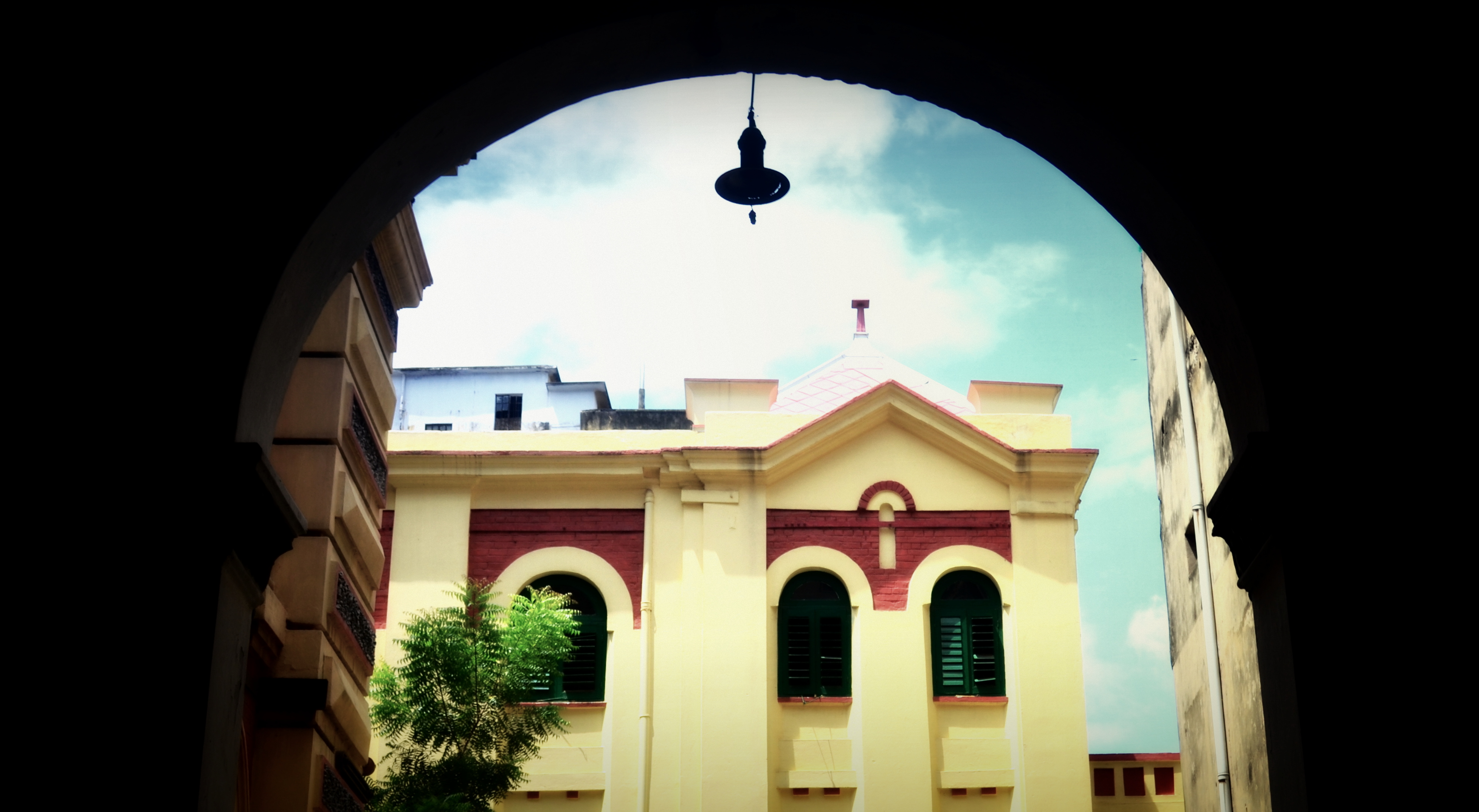 Kolkata Church Walk: Convergence of Different Faiths