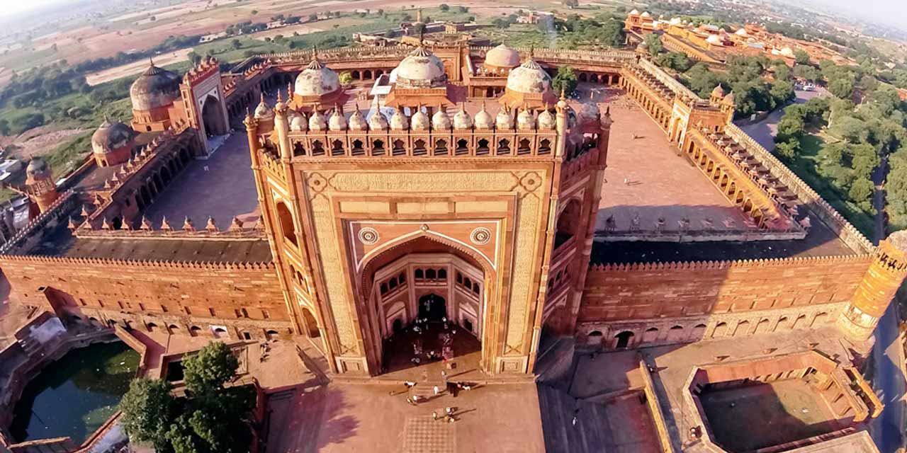 Private Excursion tour to Fatehpur Sikri from Agra with visit to Mehtab Bagh.