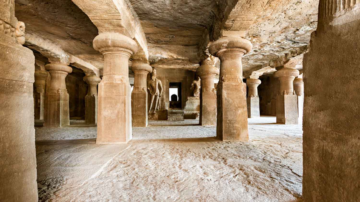 All Inclusive Mumbai Elephanta Caves Private Tour