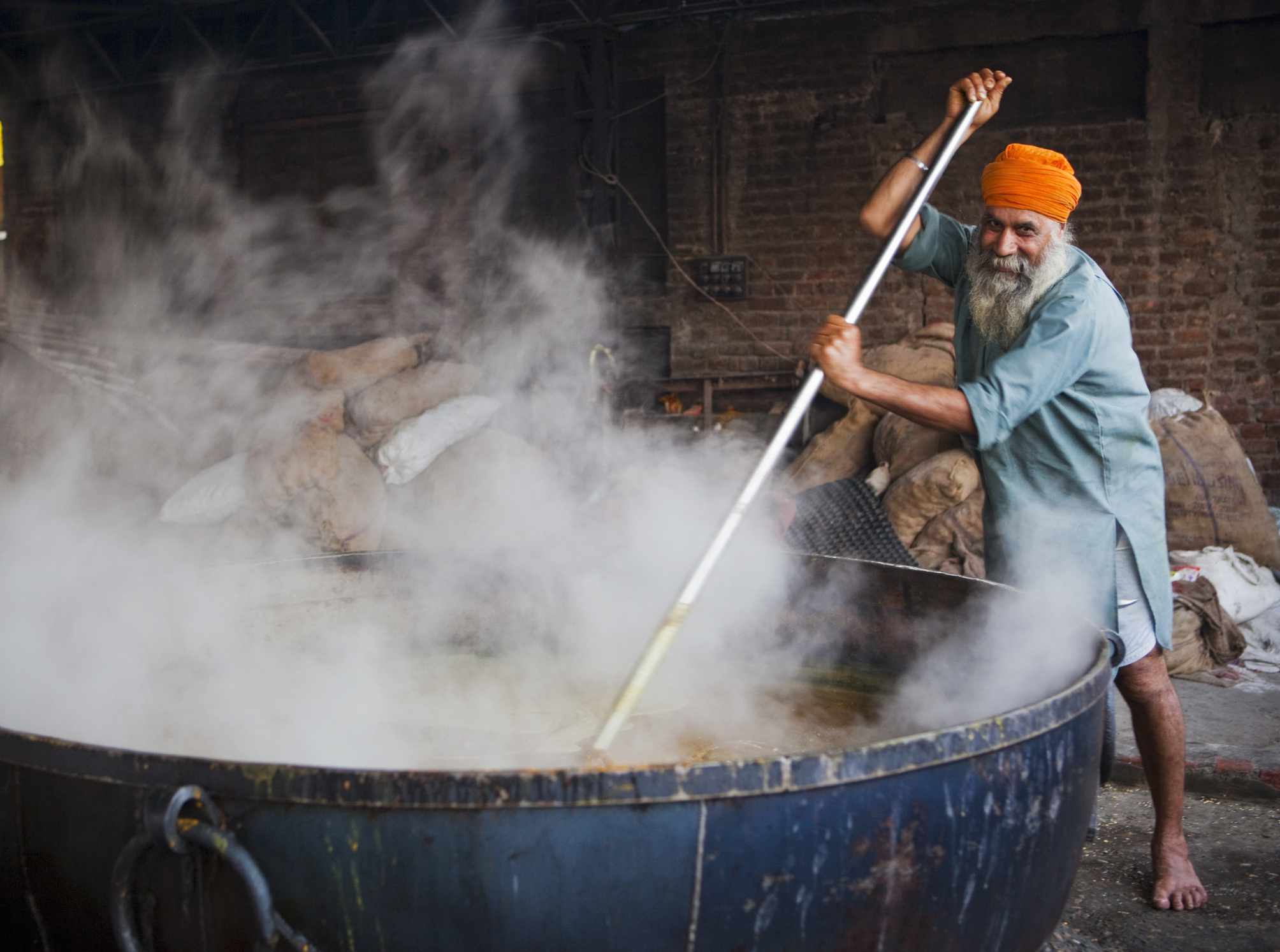 Private Heritage Walk of old Amritsar with visit to Golden Temple.