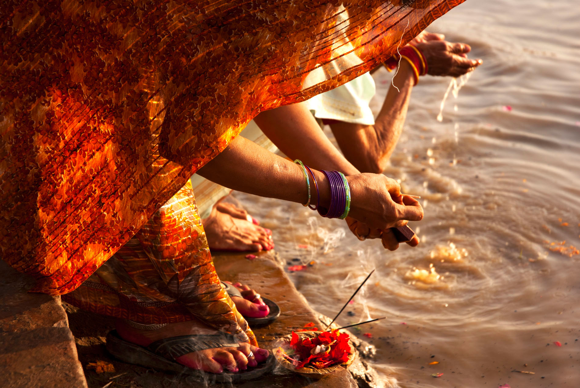 Private Varanasi Sunrise walking trip with TukTuk ride.