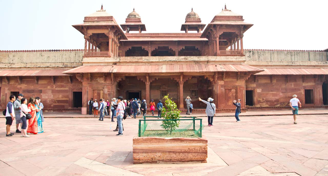 Private Excursion tour to Fatehpur Sikri from Agra with visit to Mehtab Bagh.