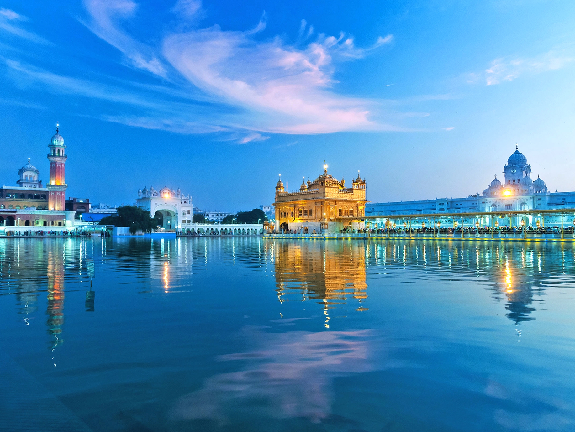 Private Heritage Walk of old Amritsar with visit to Golden Temple.