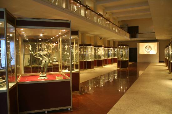 Chennai - Fort Museum & Marina Beach Private Tour