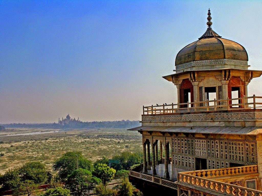 Private Taj Mahal Sunrise Tour with Agra Fort Visit.