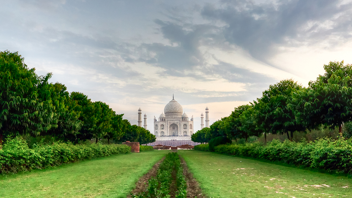 Visit Taj Mahal at Sunrise and Sunset View of  Taj from Mehtab Bagh.