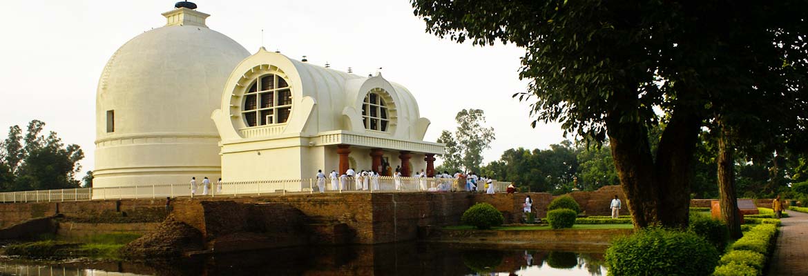 Lucknow - Tour of Kushinagar where Buddha attained Mahaparinirvana