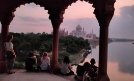 Private Cultural Walking Tour in Old Town of Agra