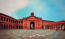 Private Heritage Walk of old Amritsar with visit to Golden Temple.