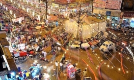 Lucknow - Hazratganj Market Tour