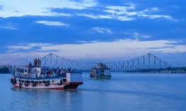 Kolkata - Offbeat Calcutta tour with Boat ride