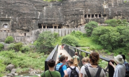 All Inclusive Mumbai Elephanta Caves Private Tour