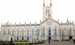 Kolkata Church Walk: Convergence of Different Faiths